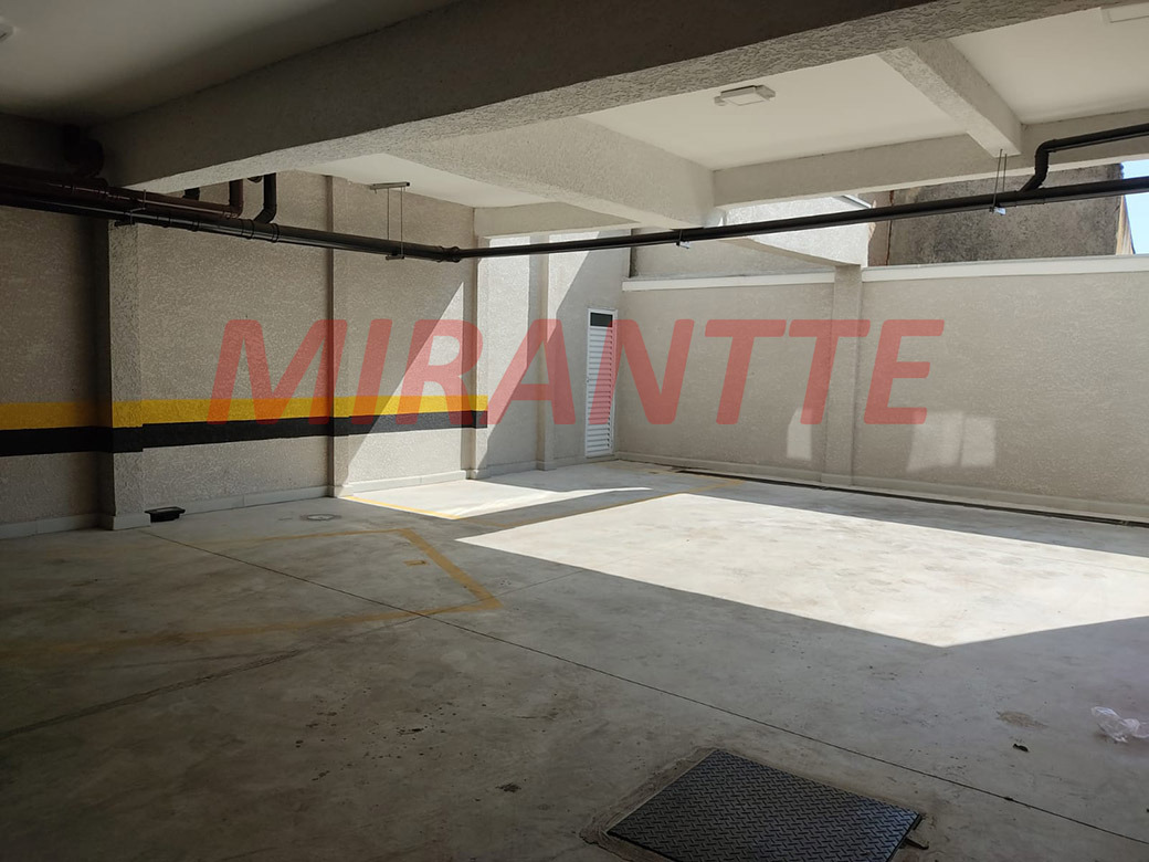 Apartamento de 46m² com 2 quartos em Vila Ester