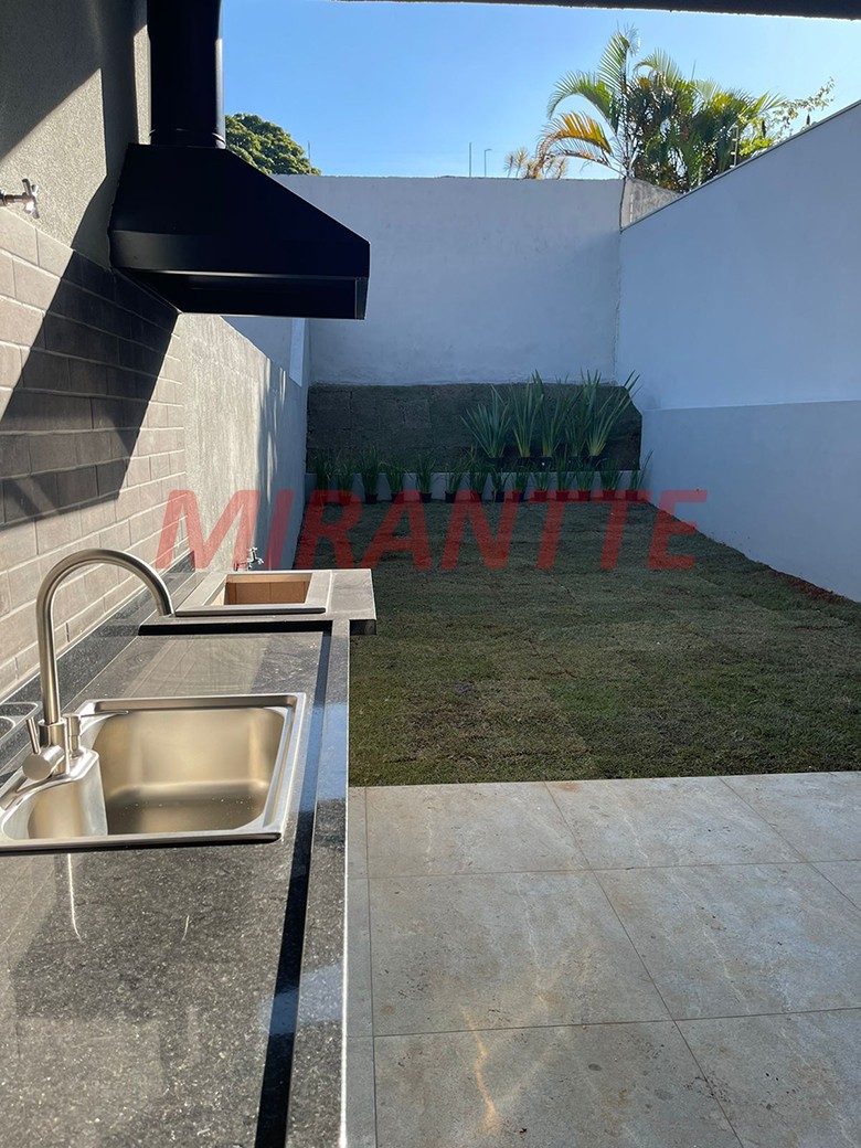 Sobrado de 115m² com 3 quartos em Jardim do Lago