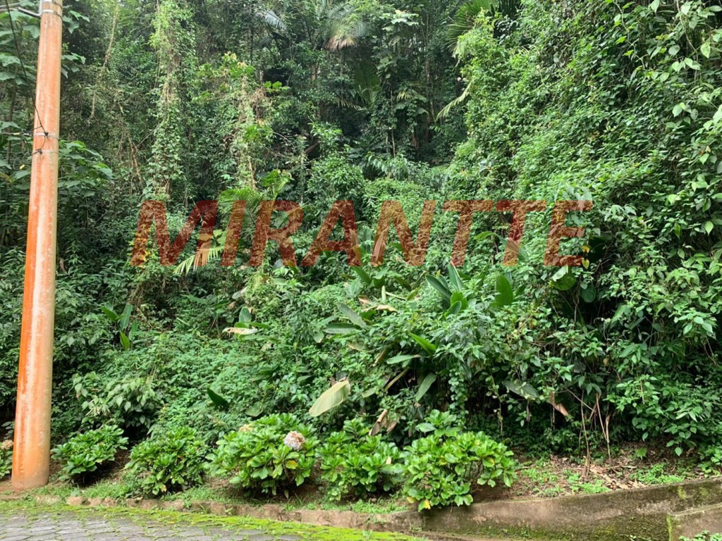 Terreno de 3907m² em Serra Da Cantareira