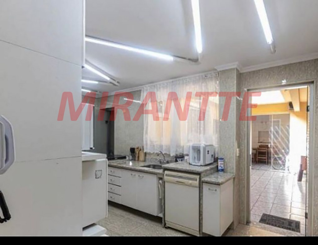 Sobrado de 300m² com 4 quartos em Chácara Califórnia