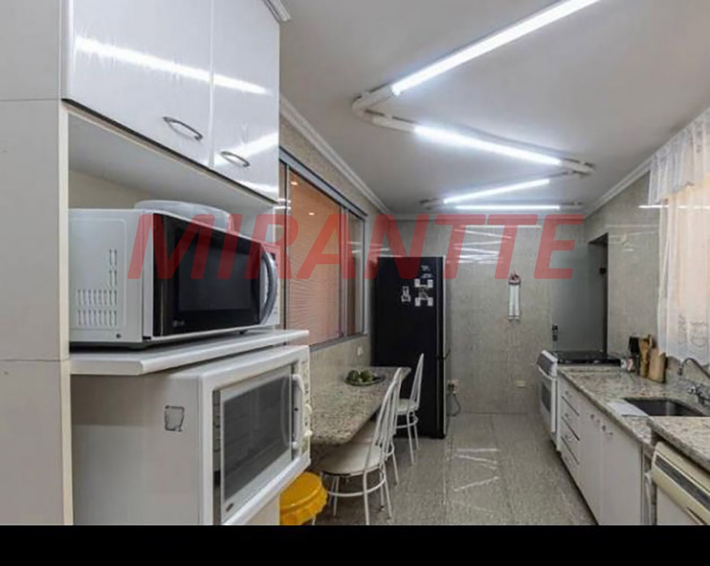 Sobrado de 300m² com 4 quartos em Chácara Califórnia