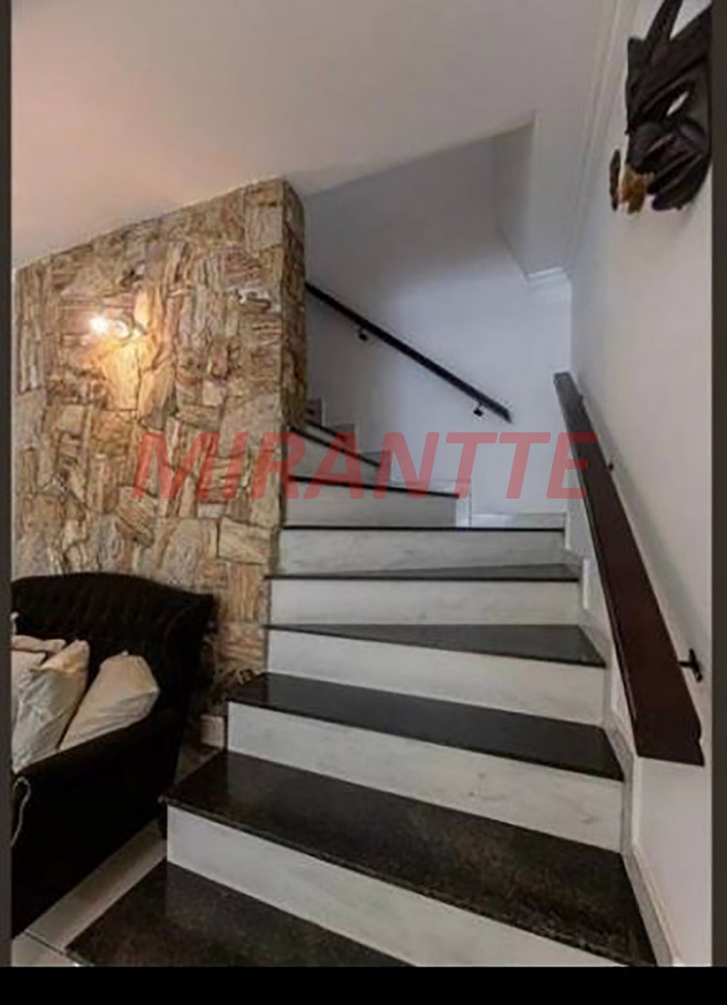 Sobrado de 300m² com 4 quartos em Chácara Califórnia