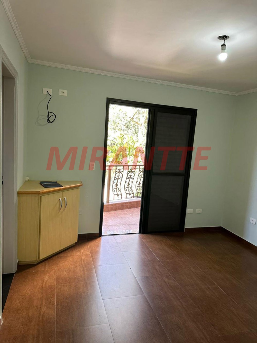 Sobrado de 343m² com 5 quartos em Tremembe