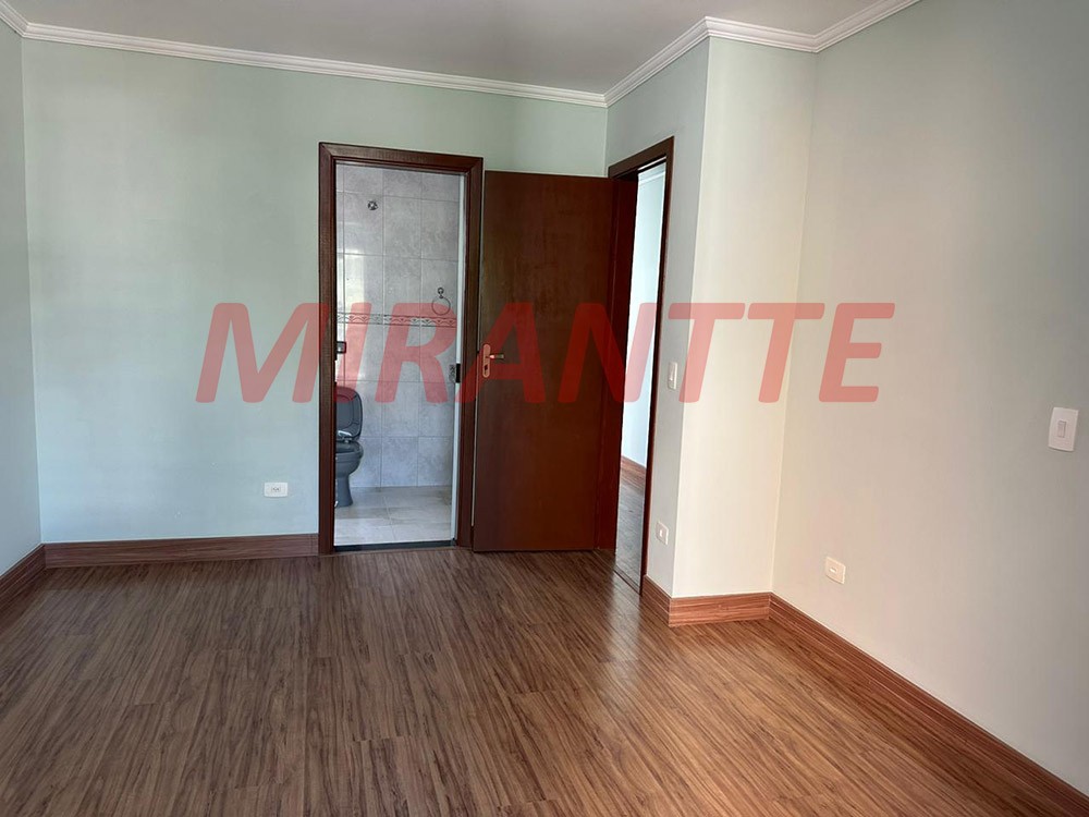 Sobrado de 343m² com 5 quartos em Tremembe