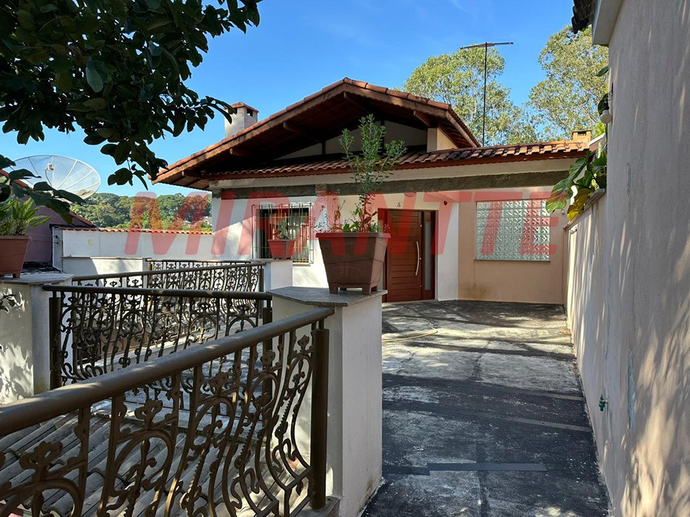 Sobrado de 343m² com 5 quartos em Tremembe