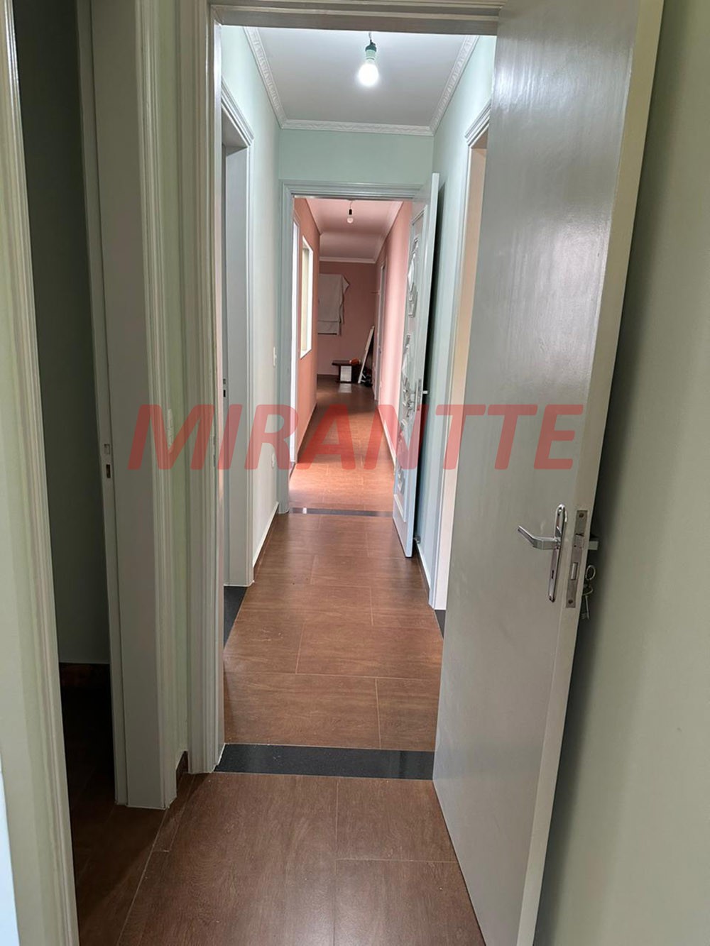 Sobrado de 343m² com 5 quartos em Tremembe
