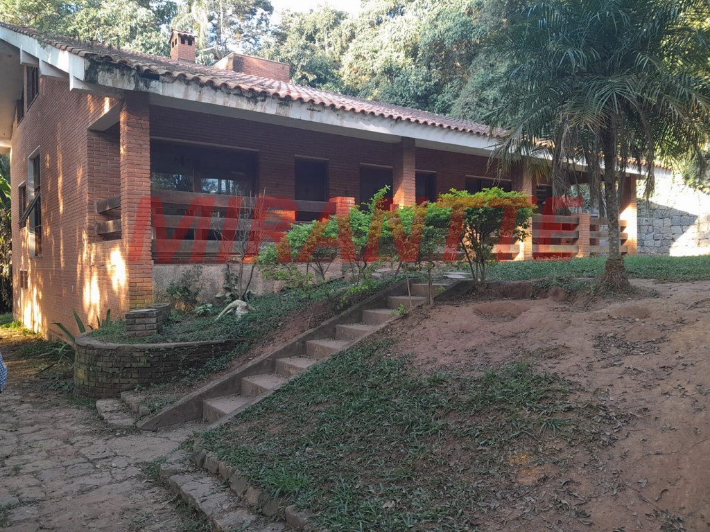 Sobrado de 250m² com 3 quartos em Serra Da Cantareira