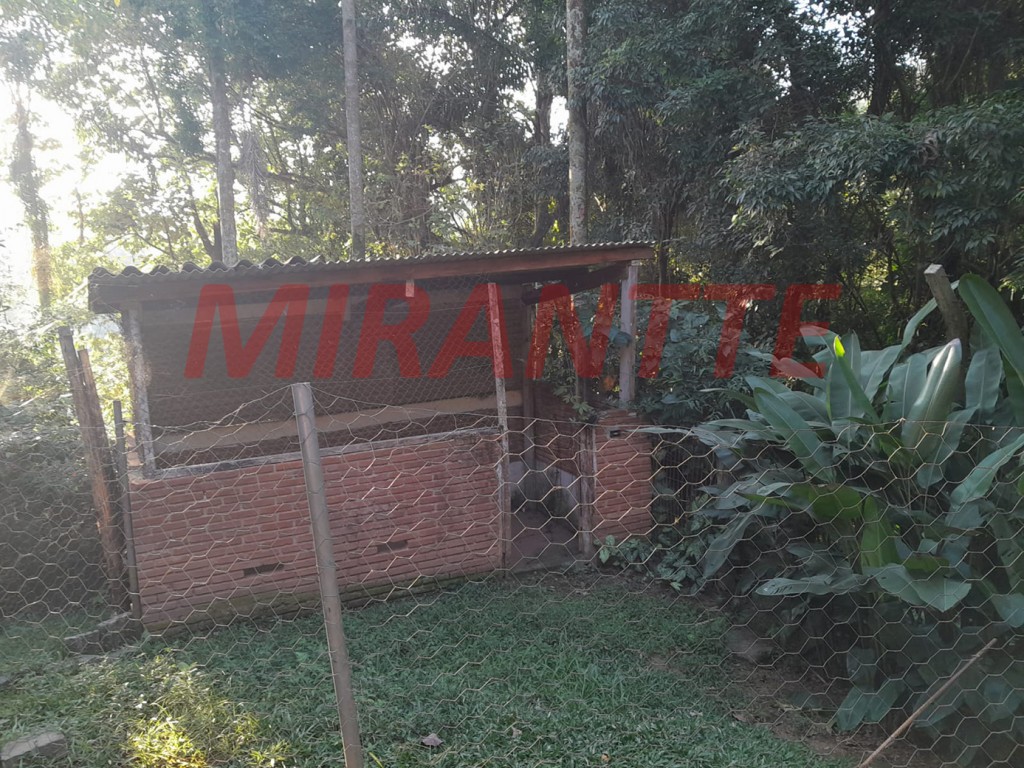Sobrado de 250m² com 3 quartos em Serra Da Cantareira