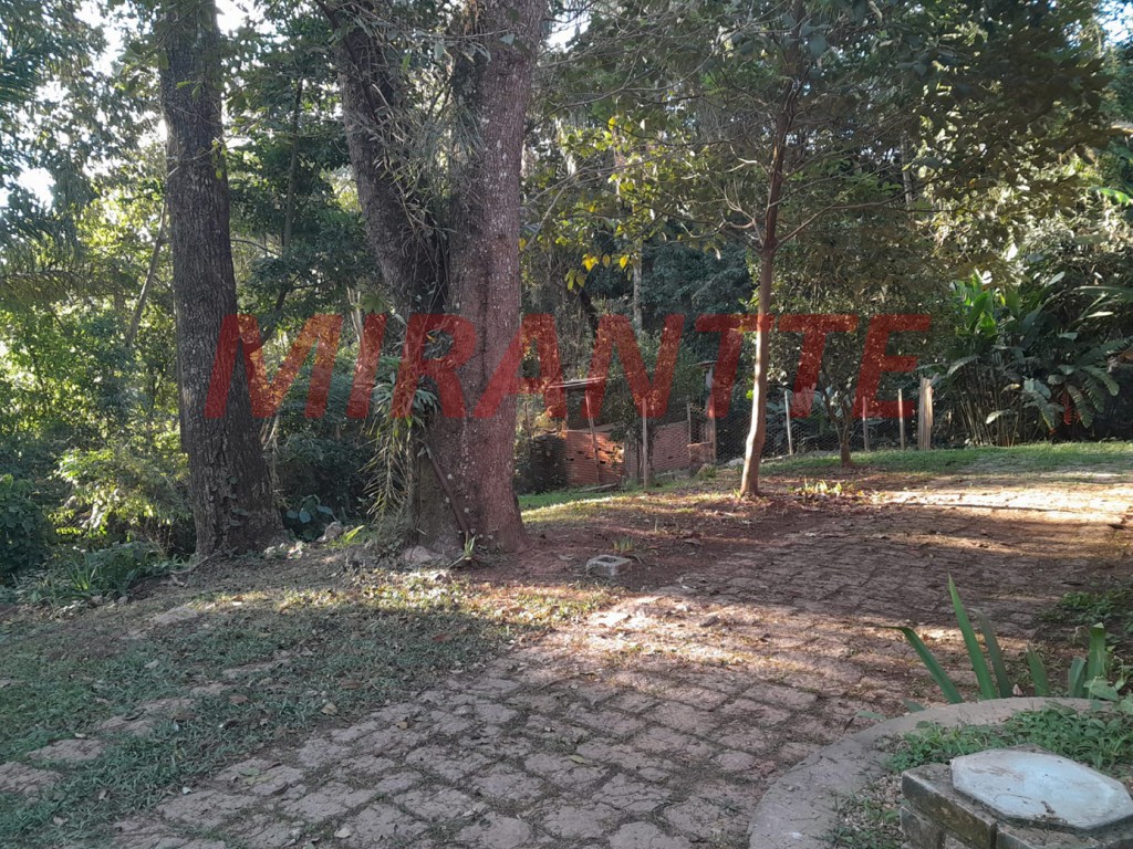 Sobrado de 250m² com 3 quartos em Serra Da Cantareira