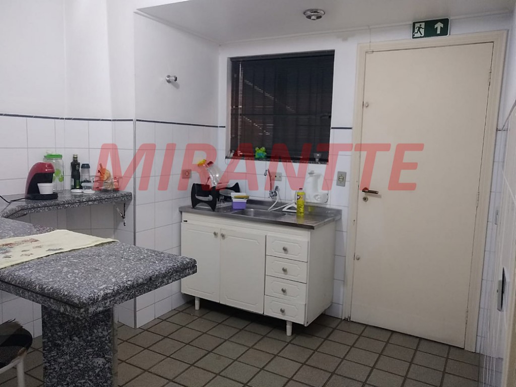 Comercial de 274m² em Casa Verde