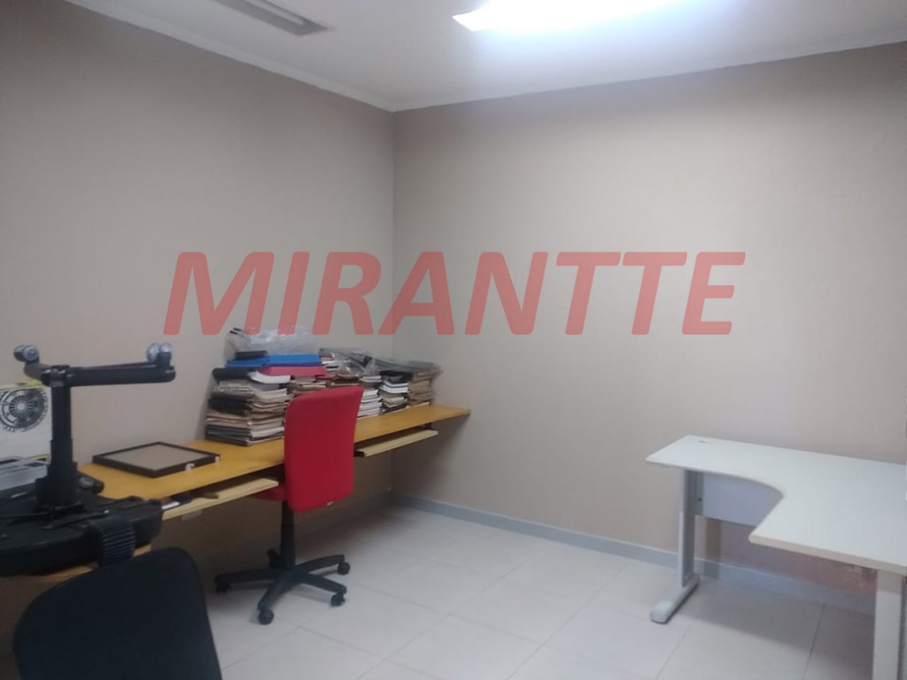 Comercial de 274m² em Casa Verde