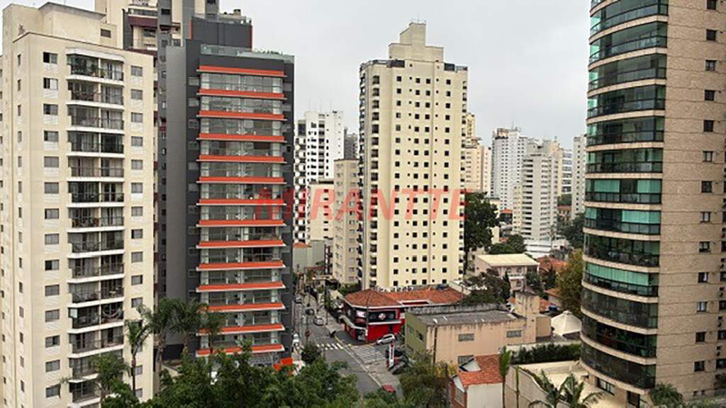 Apartamento de 122m² com 3 quartos em Santana