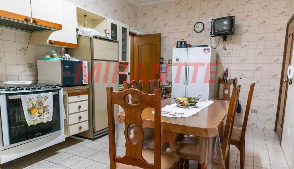 Sobrado de 712m² com 6 quartos em Jardim Japão