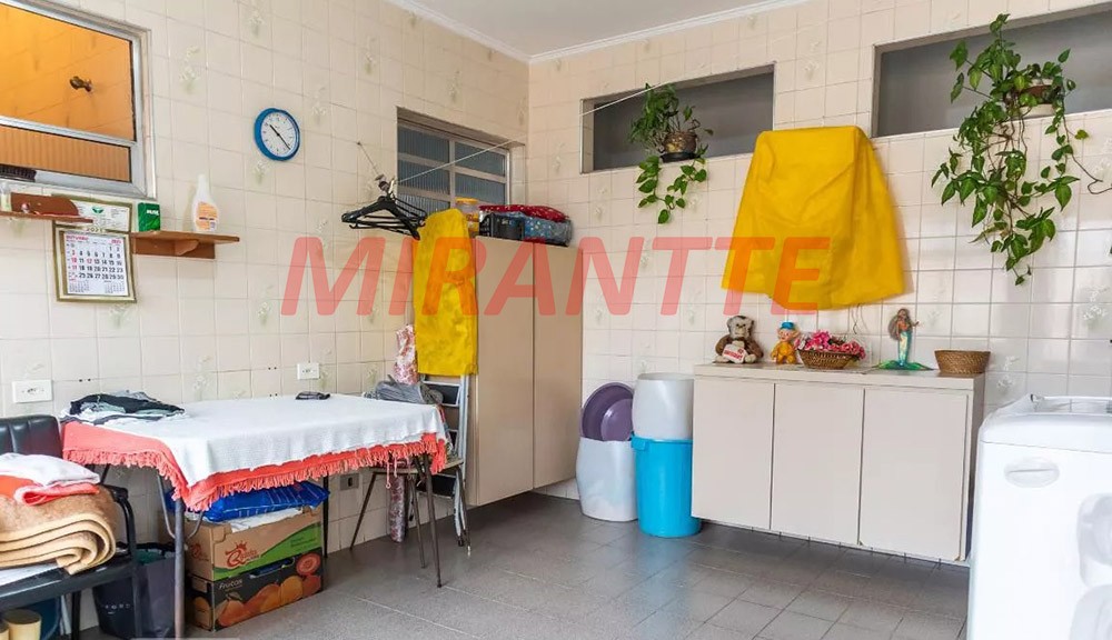 Sobrado de 712m² com 6 quartos em Jardim Japão