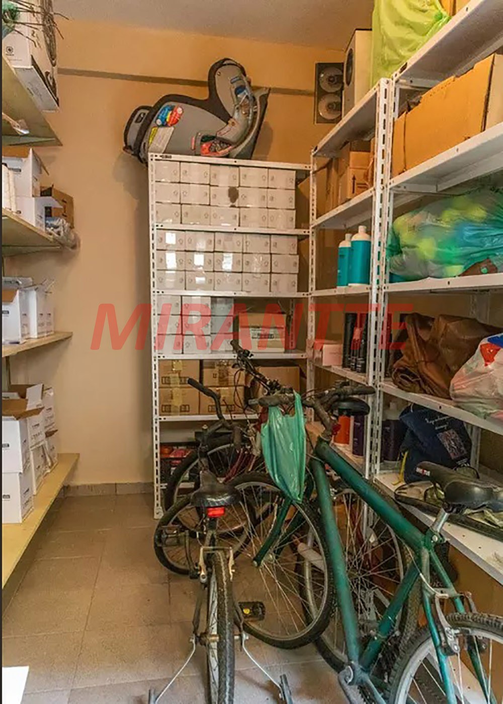 Sobrado de 712m² com 6 quartos em Jardim Japão