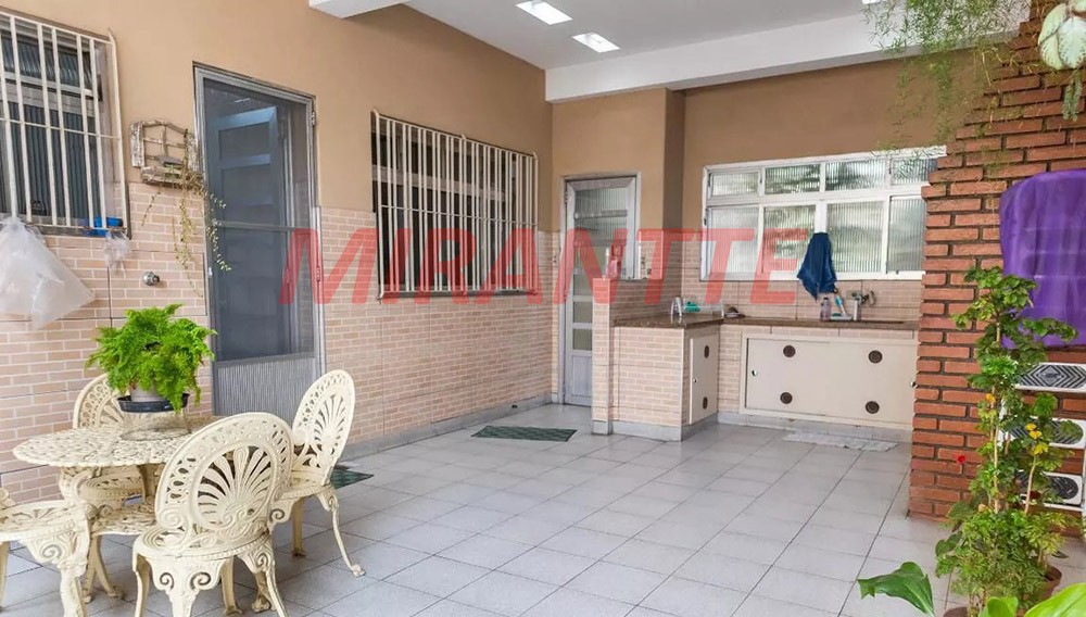 Sobrado de 712m² com 6 quartos em Jardim Japão