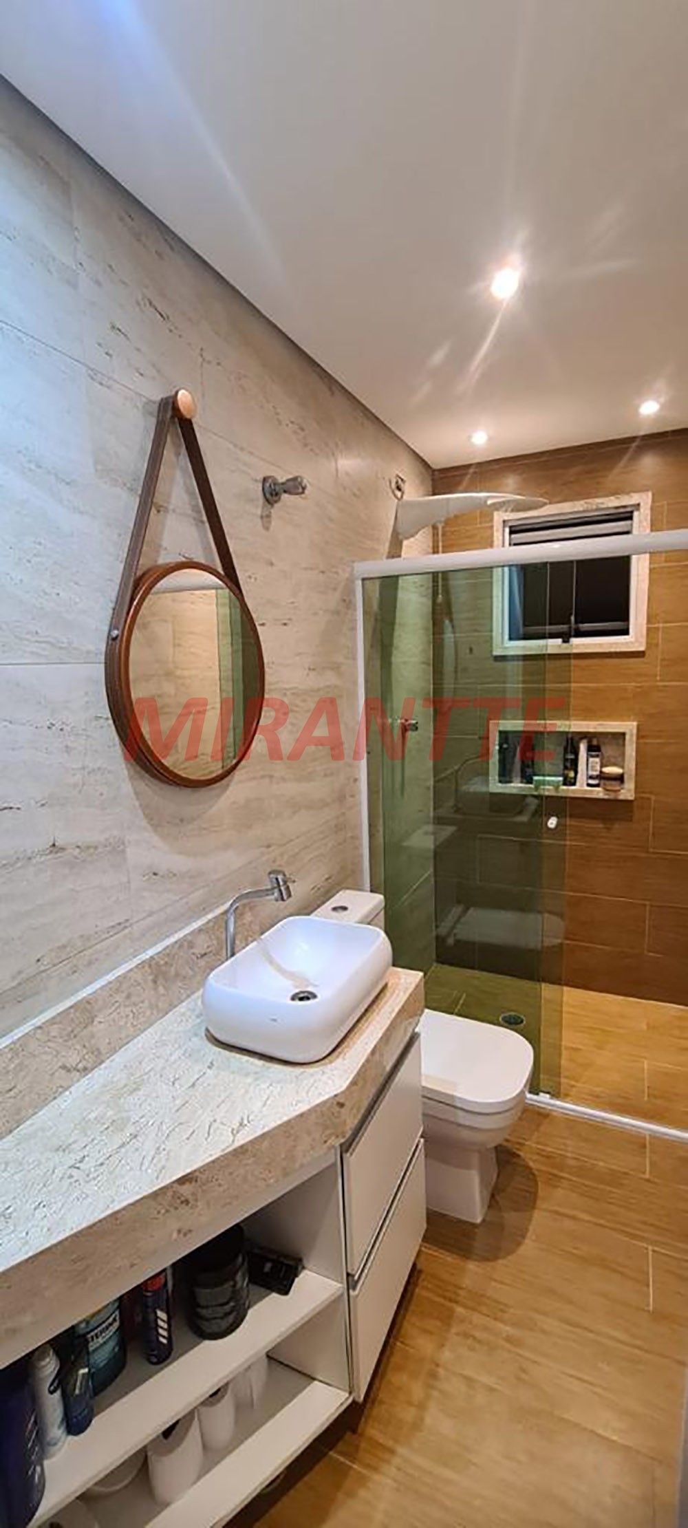 Sobrado de 180m² com 3 quartos em Jardim Vila Galvão