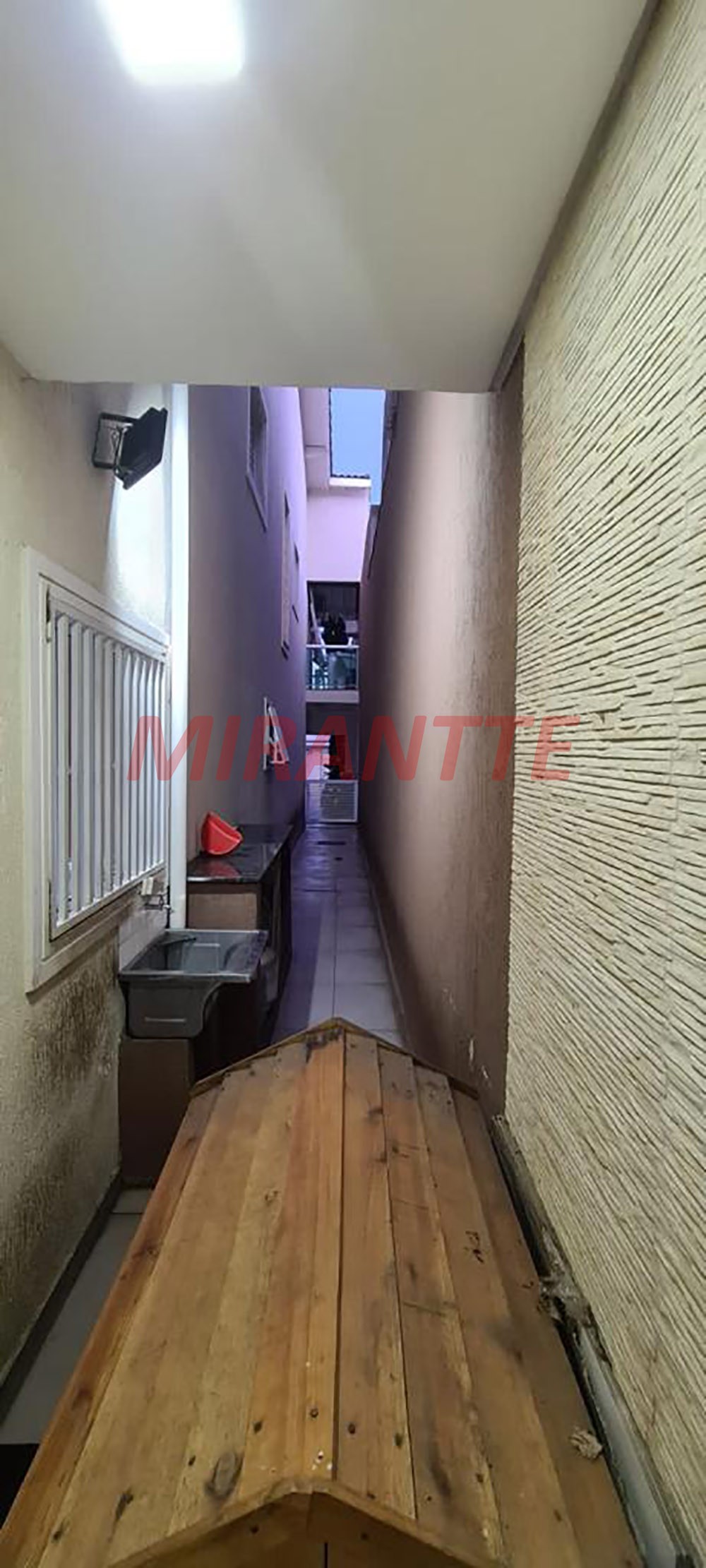 Sobrado de 180m² com 3 quartos em Jardim Vila Galvão