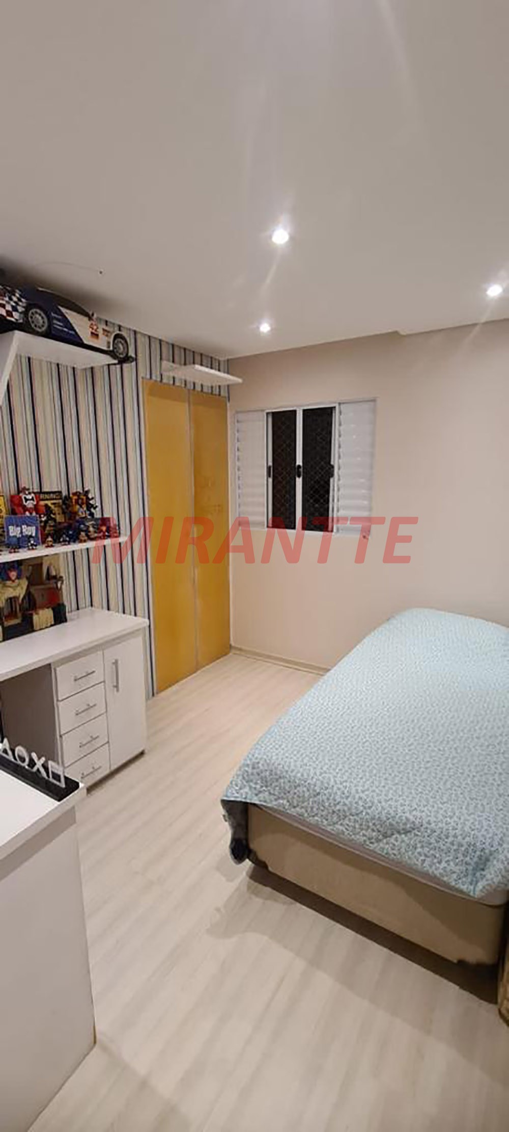 Sobrado de 180m² com 3 quartos em Jardim Vila Galvão