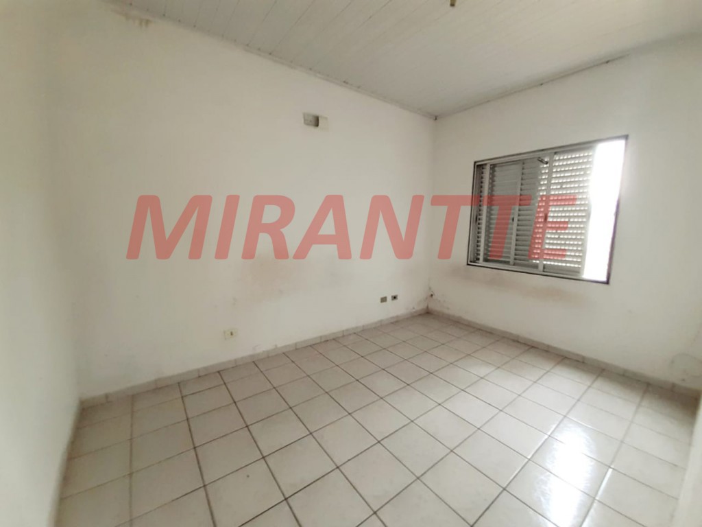 Sobrado de 191m² com 6 quartos em Água Fria