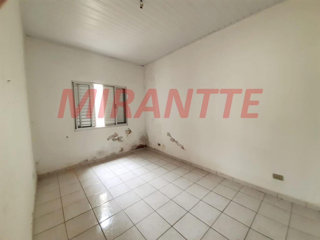 Sobrado de 191m² com 6 quartos em Água Fria