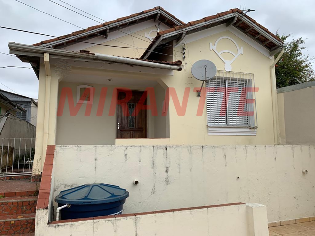Sobrado de 191m² com 6 quartos em Água Fria