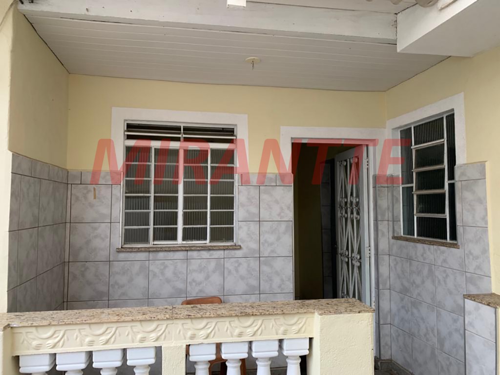 Sobrado de 191m² com 6 quartos em Água Fria