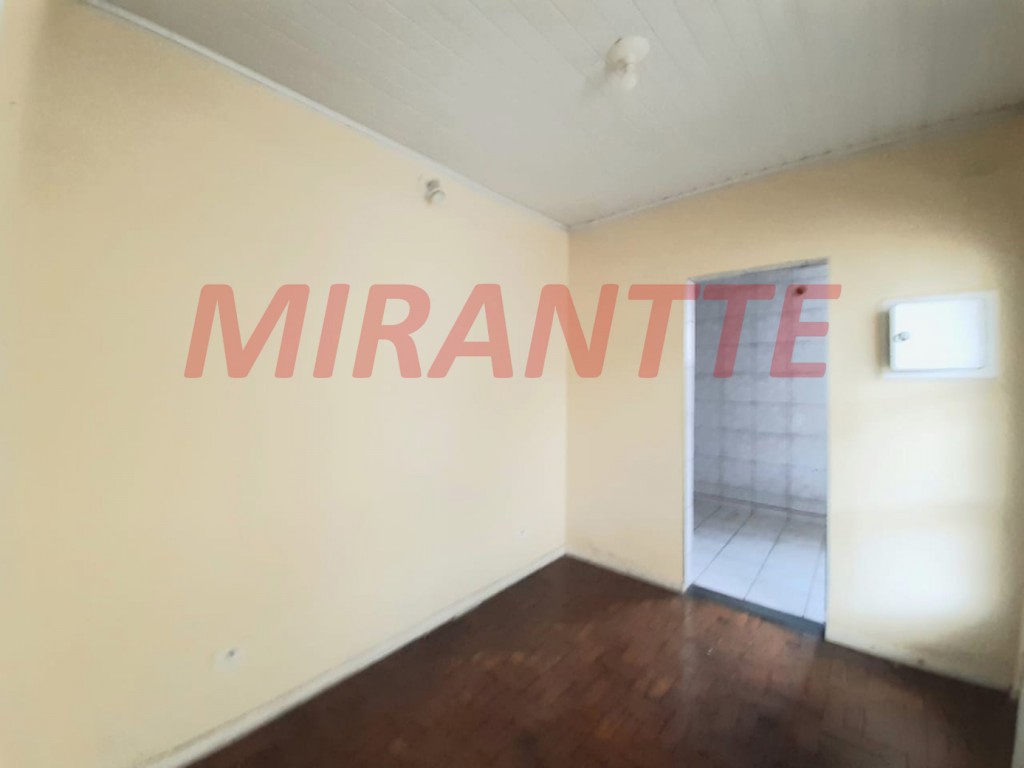 Sobrado de 191m² com 6 quartos em Água Fria