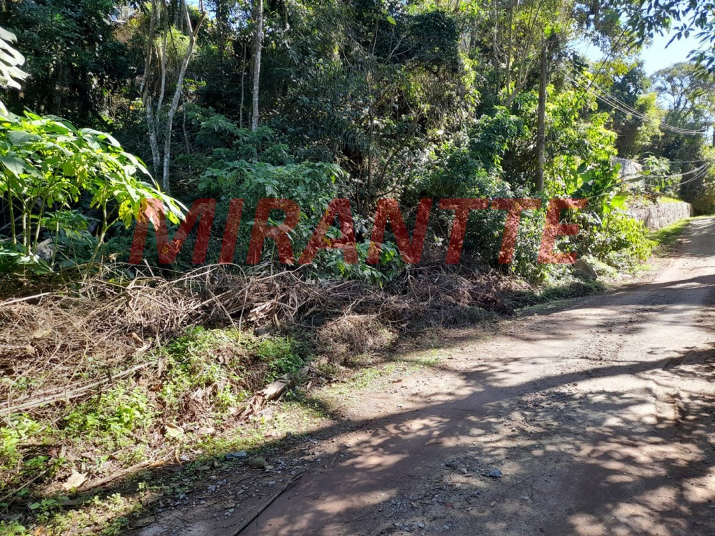 Terreno de 3550m² em Serra da Cantareira
