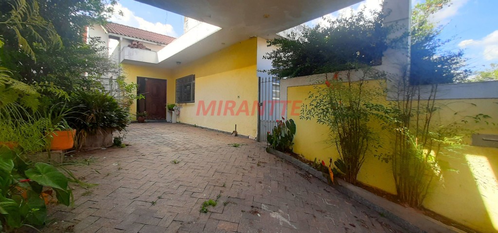 Sobrado de 290m² com 4 quartos em Parque Sao Domingos