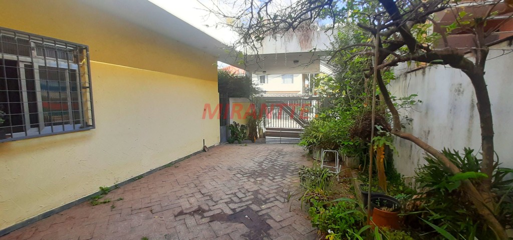 Sobrado de 290m² com 4 quartos em Parque Sao Domingos