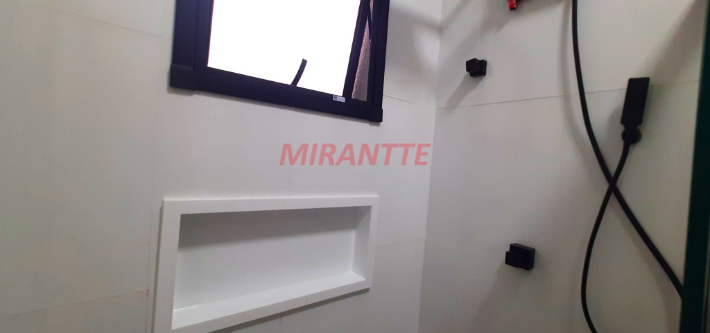 Apartamento de 42m² com 2 quartos em Água Rasa