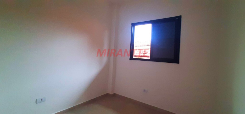 Apartamento de 42m² com 2 quartos em Água Rasa