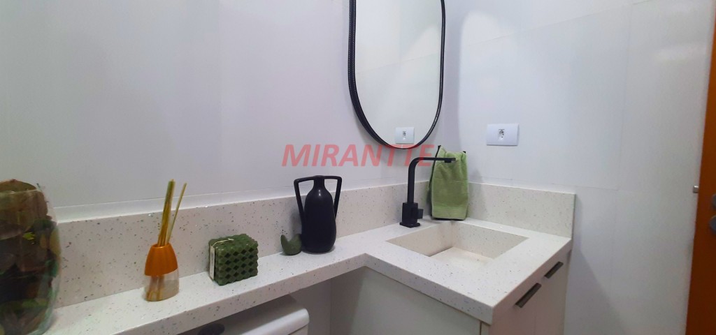 Apartamento de 42m² com 2 quartos em Água Rasa