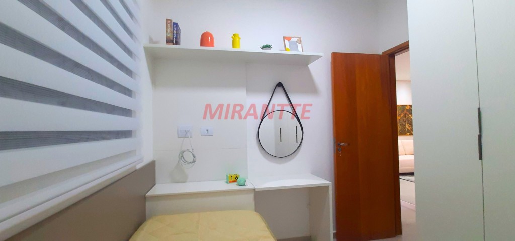 Apartamento de 42m² com 2 quartos em Água Rasa