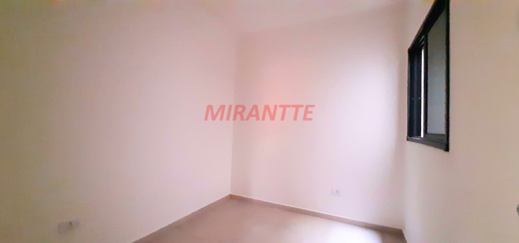 Apartamento de 42m² com 2 quartos em Água Rasa