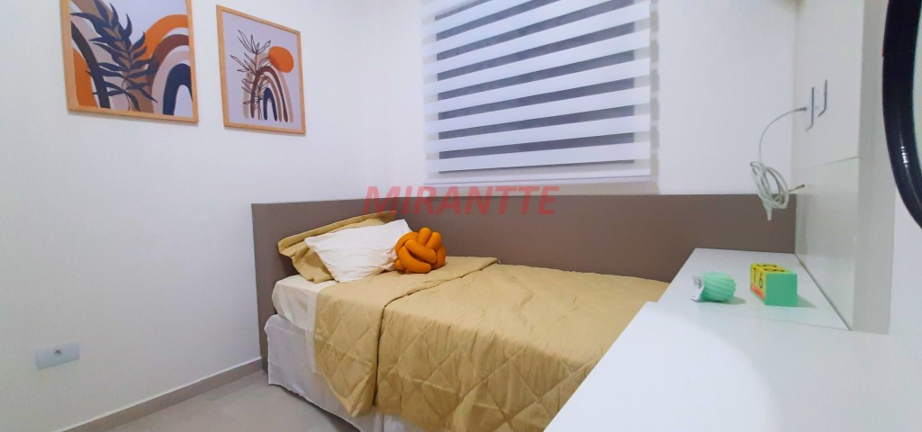 Apartamento de 42m² com 2 quartos em Água Rasa
