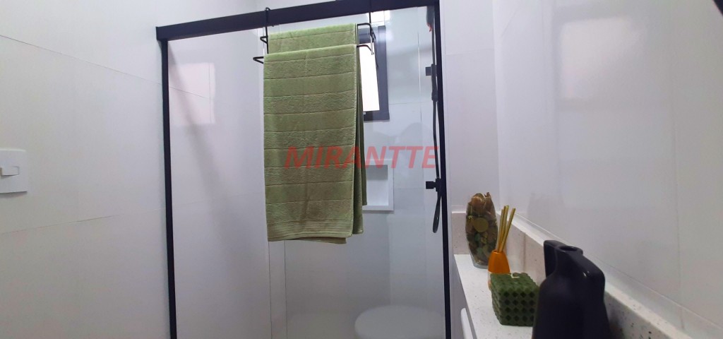 Apartamento de 42m² com 2 quartos em Água Rasa