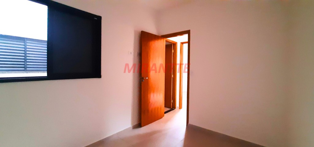 Apartamento de 42m² com 2 quartos em Água Rasa