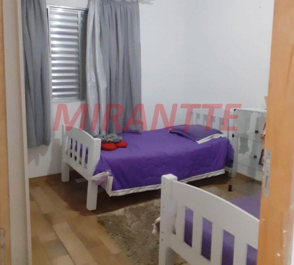 Sobrado de 100m² com 5 quartos em Jardim Moreira