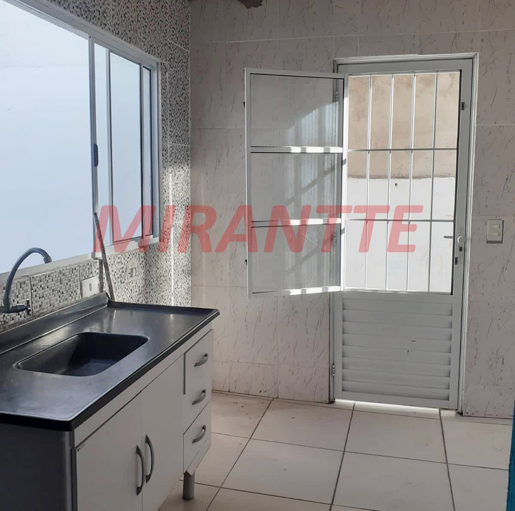 Sobrado de 100m² com 5 quartos em Jardim Moreira