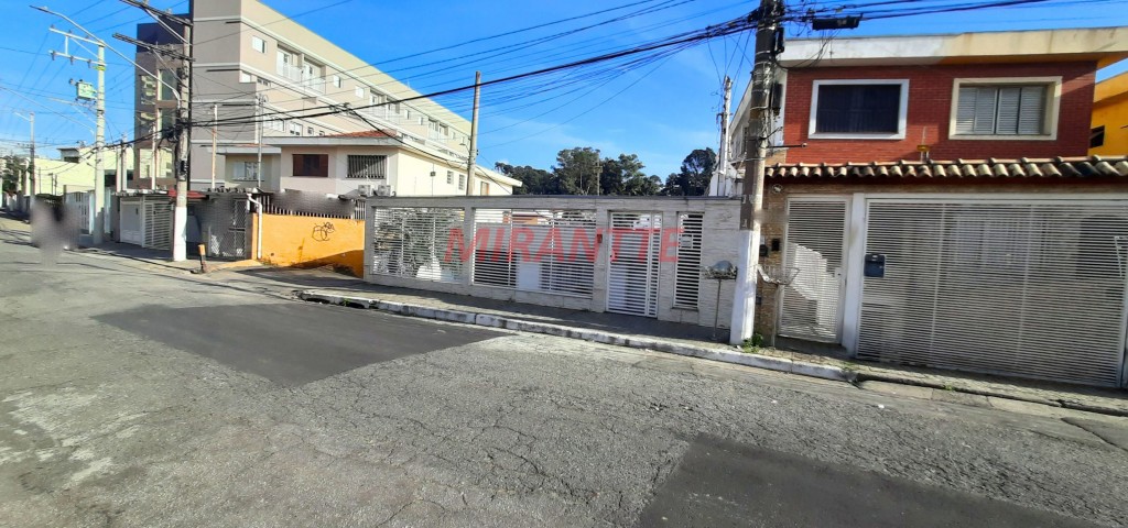 Casa terrea de 200m² com 5 quartos em Vila Mazzei