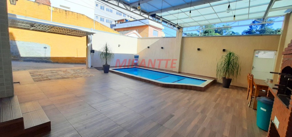 Casa terrea de 200m² com 5 quartos em Vila Mazzei