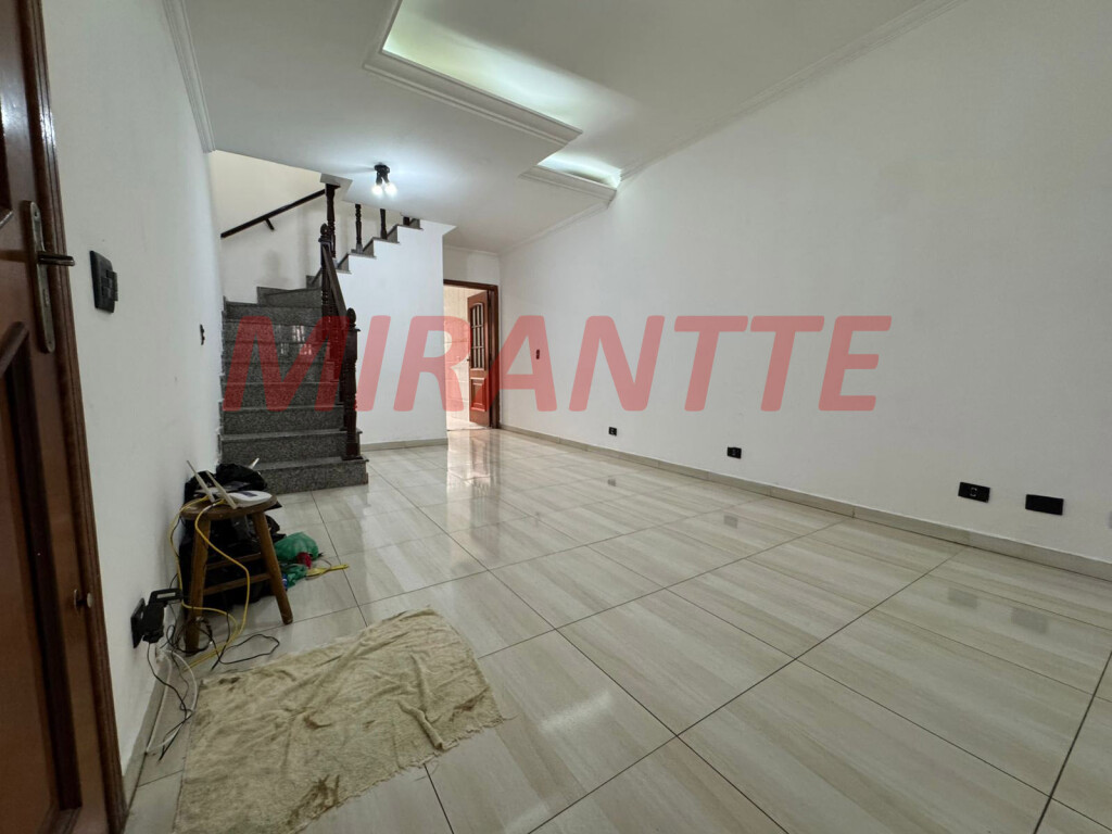 Sobrado de 127m² com 3 quartos em Vila Galvão