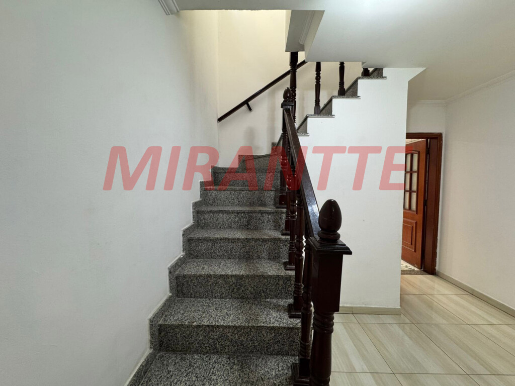 Sobrado de 127m² com 3 quartos em Vila Galvão