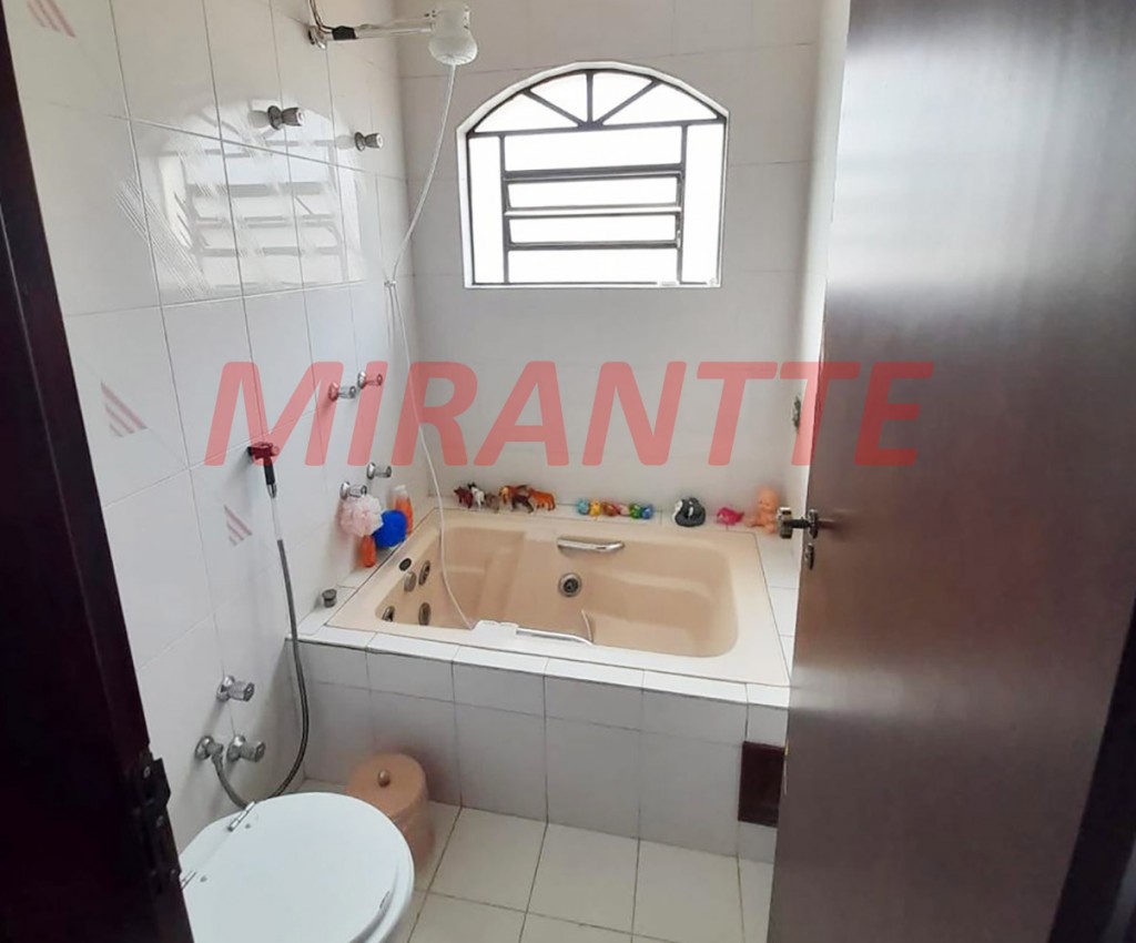 Sobrado de 290m² com 5 quartos em Vila Rosália
