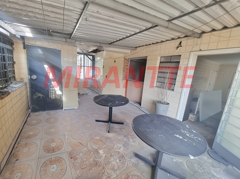 Outros de 555.84m² com 4 quartos em Centro