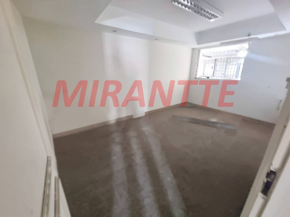 Outros de 555.84m² com 4 quartos em Centro