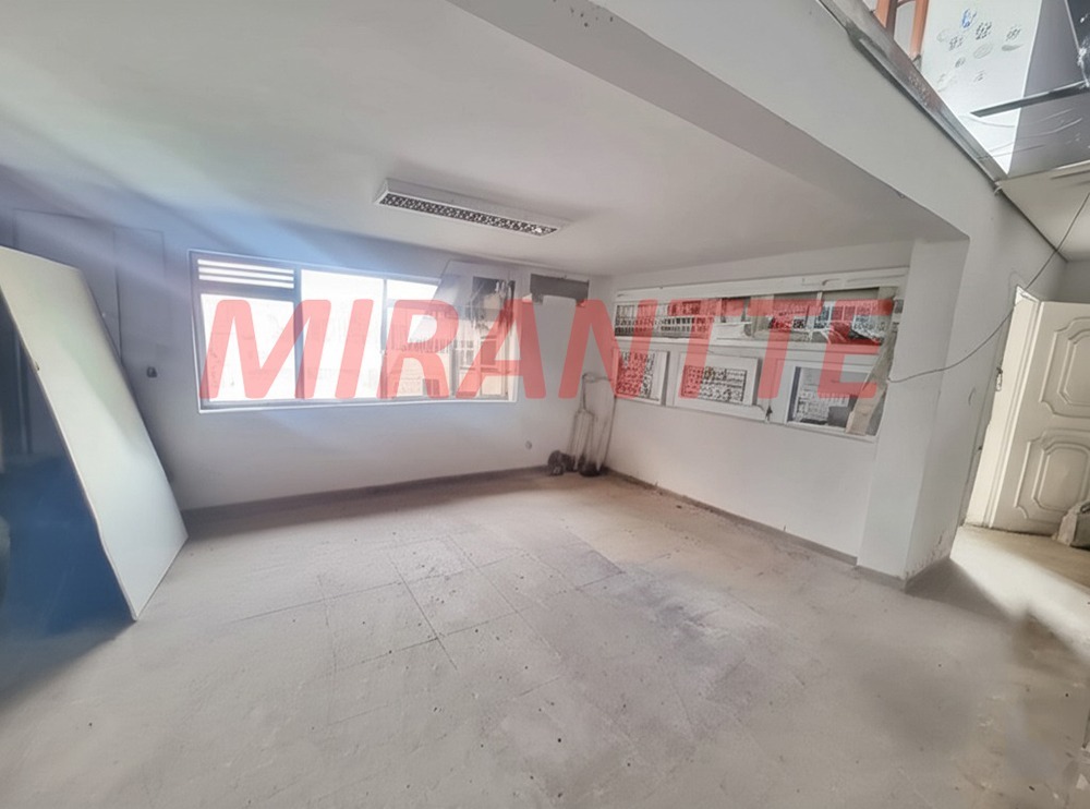 Outros de 555.84m² com 4 quartos em Centro