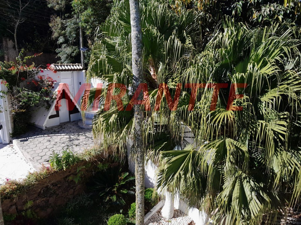 Sobrado de 500m² com 6 quartos em PARQUE PETROPOLIS